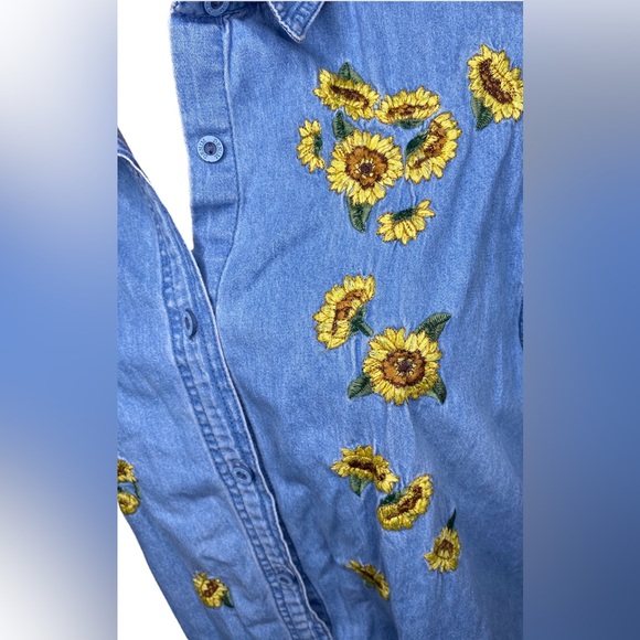 Vintage Denim Sunflower Shirt Womans Large L Blue Chambray Button Up Embroidered - Picture 6 of 11